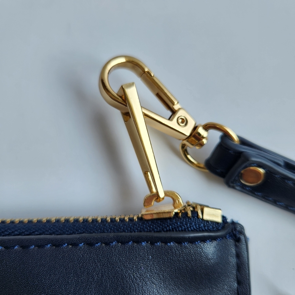 Savanna Genuine Leather Navy Wristlet Pouch Bag Zipper Soft New With Tags - Picture 10 of 15